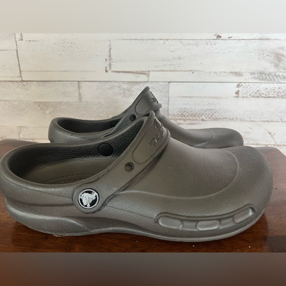 Crocs MARIO Batali Bistro Chef, Nurse Work Clogs Mens 6, Women's 8 - Picture 1 of 8